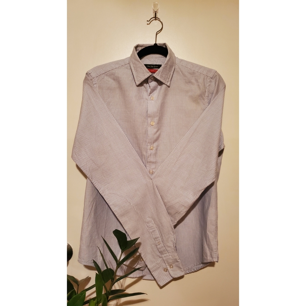 Saks Fifth Avenue trim fit long sleeve button-up